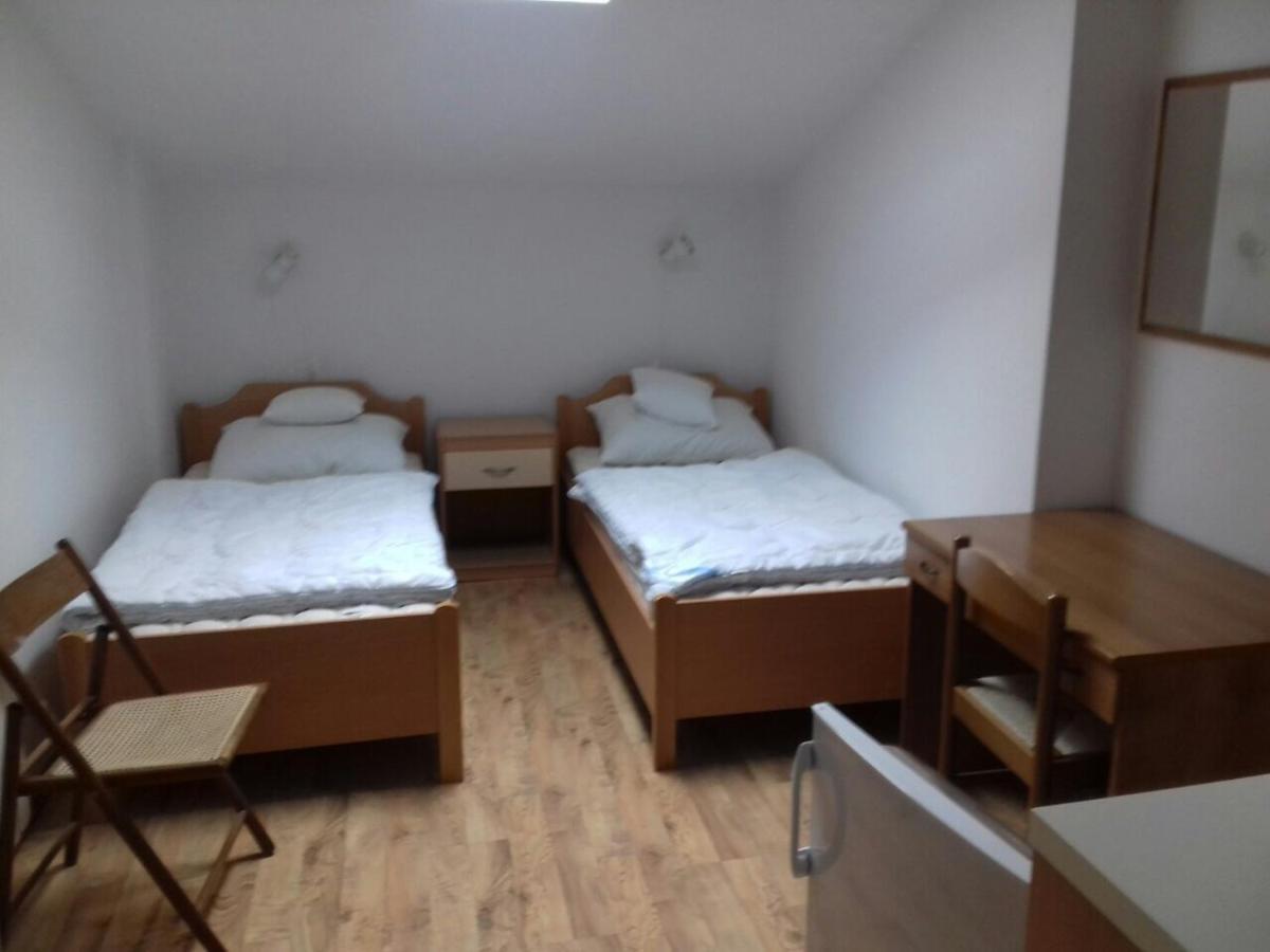 Bed and Breakfast Vila Albatros Ровинь Экстерьер фото