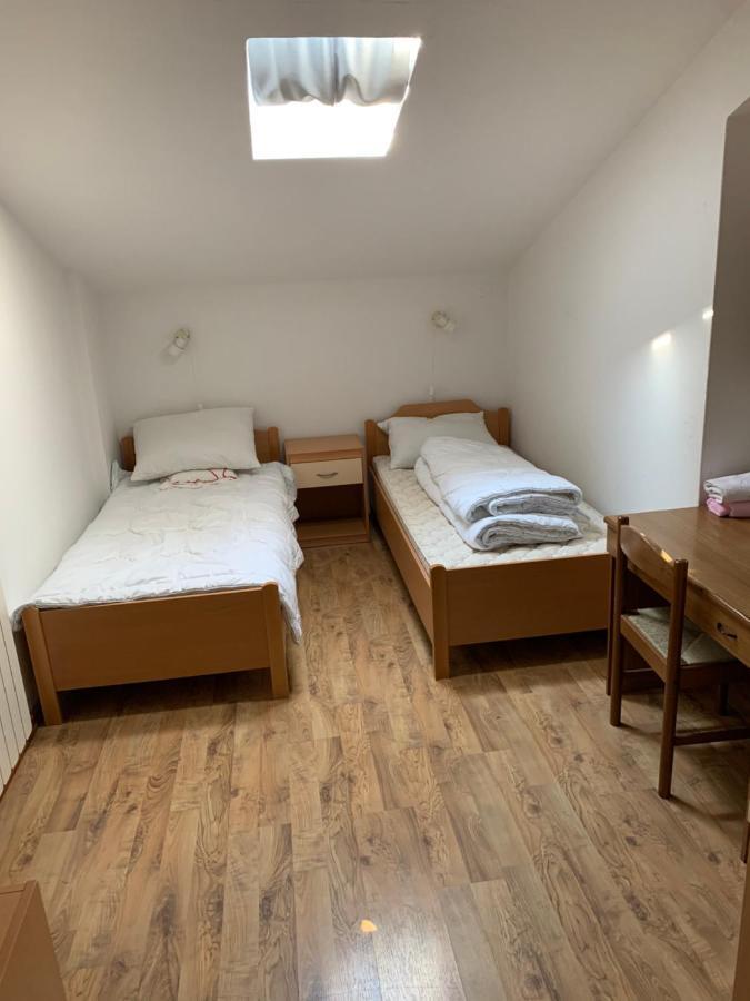 Bed and Breakfast Vila Albatros Ровинь Экстерьер фото